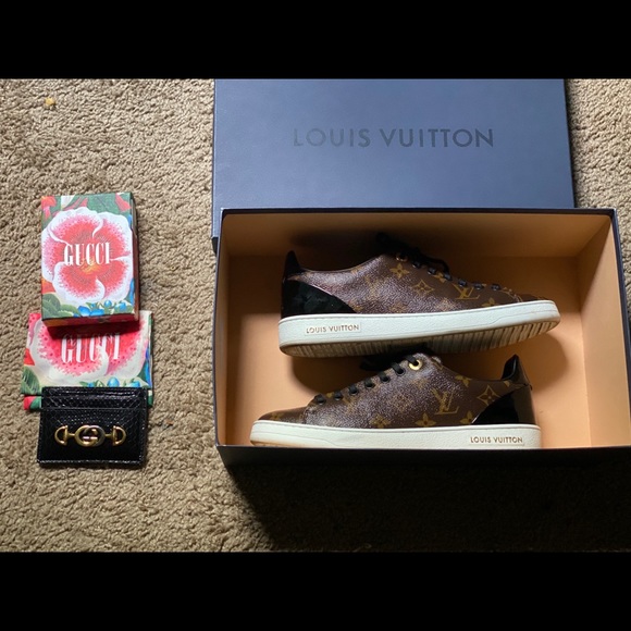 Louis Vuitton shoes are to big only worn once - Picture 1 of 1